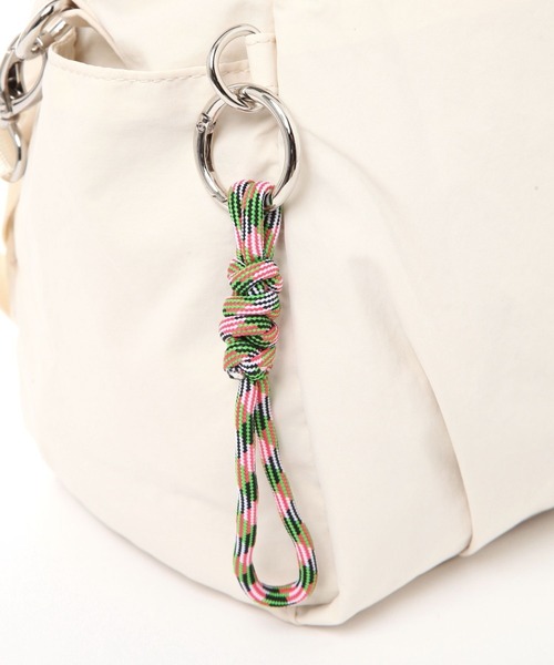 GLOBAL WORK（グローバルワーク）の「撥水軽量2WAYポケットファスナートートS /308500（トートバッグ・レディース・カーキ/レオパード/ブラック/グレー/ベージュ/グレイッシュベージュ・FREE）」の16枚目の写真