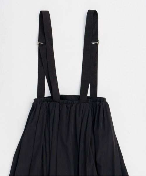 MAISON SPECIAL（メゾンスペシャル）の「Suspender Volume Skirt/サスペンダーボリュームスカート（スカート・レディース・ブラック/ホワイト/グレー・38/36）」の18枚目の写真