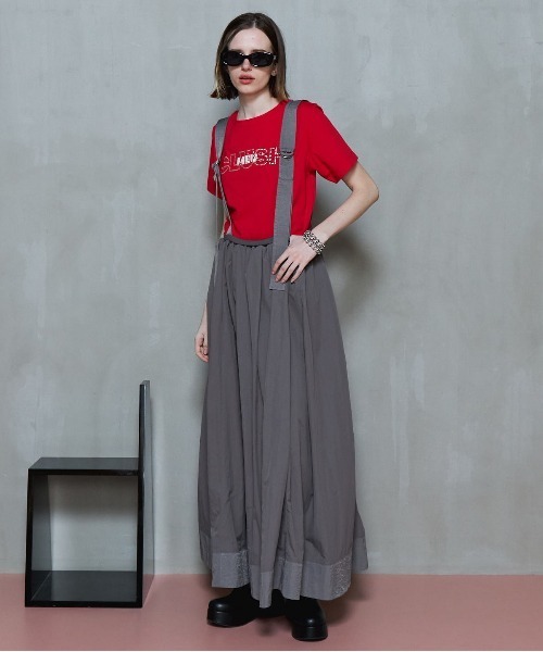 MAISON SPECIAL（メゾンスペシャル）の「Suspender Volume Skirt/サスペンダーボリュームスカート（スカート・レディース・ブラック/ホワイト/グレー・38/36）」の4枚目の写真
