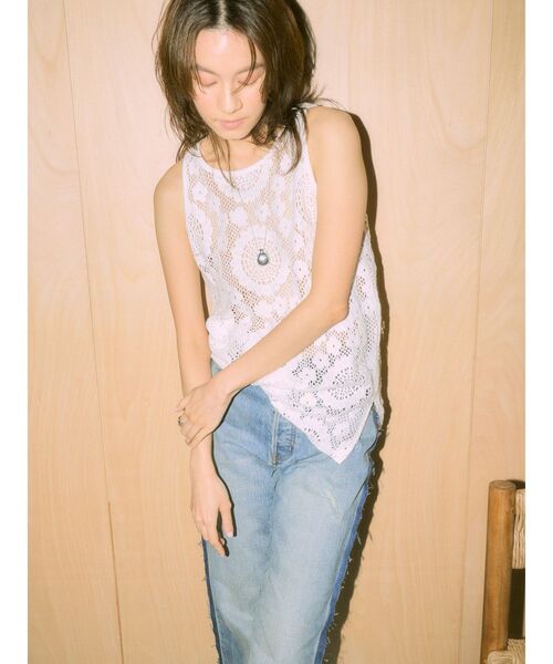 Htage（テージ）の「【Htage】バックデザインレーストップス（Tシャツ/カットソー・レディース・ブラック/オフホワイト・FREE）」の4枚目の写真