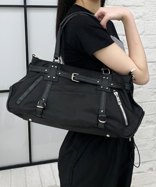 lilful（リルフル）の「【ペットボトル収納可能！】Y2K ベルトボストン2WAYショルダーバッグ ハンドバッグ（ショルダーバッグ・レディース・レオパード/ブラック/ピンク・F）」の4枚目の写真