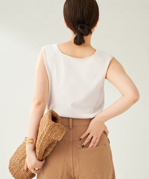 新品　Plage Sleeveless Nuance Knit ベージュ Tシャツの様な着心地で《きれいめ感》をキープ！「Sleeveless