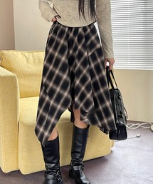 VQ（ブイキュー）の「asymmetry check pattern skirt / アシンメトリー オンブレチェック柄 スカート / ギザギザランダムカットの裾が◎（スカート）」