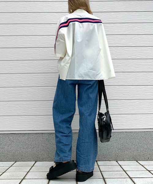 Q（キュー）の「ヨークリブ半袖シャツ（シャツ/ブラウス・レディース・ホワイト/オリーブ・MEDIUM）」の21枚目の写真