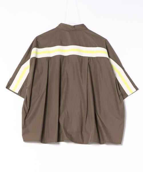 Q（キュー）の「ヨークリブ半袖シャツ（シャツ/ブラウス・レディース・ホワイト/オリーブ・MEDIUM）」の4枚目の写真