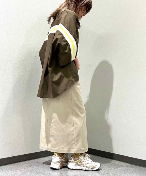 Q（キュー）の「ヨークリブ半袖シャツ（シャツ/ブラウス・レディース・ホワイト/オリーブ・MEDIUM）」の5枚目の写真