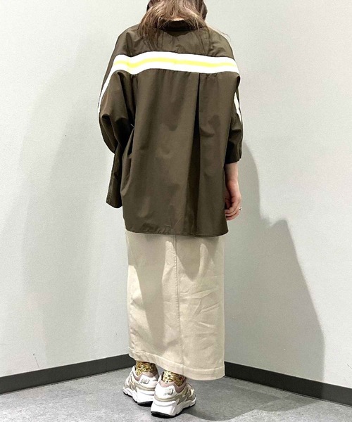 Q（キュー）の「ヨークリブ半袖シャツ（シャツ/ブラウス・レディース・ホワイト/オリーブ・MEDIUM）」の6枚目の写真