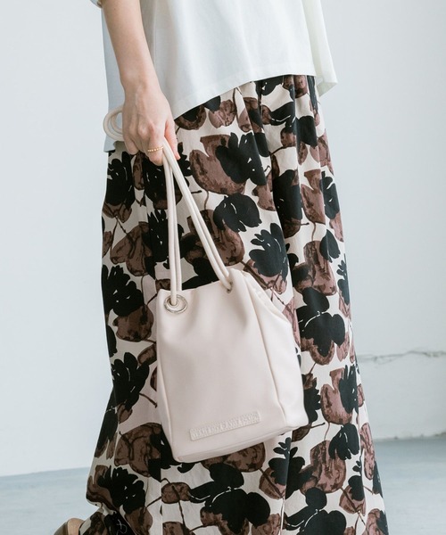 studio CLIP（スタディオクリップ）の「軽ラクロングハンドルトート（トートバッグ・レディース・オフホワイト/ブラック/その他2/オレンジ・FREE）」の2枚目の写真