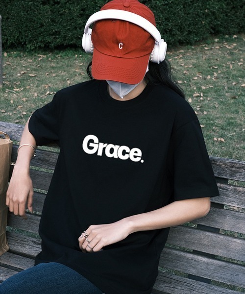 Ressaca(レサーカ)の「オーバーサイズGraceロゴプリントTシャツ(Tシャツ/カットソー・レディース・クリーム/ホワイト/グリーン/ブラウン/ネイビー/ブラック/ブルー・M/XL/L)」の1枚目の写真