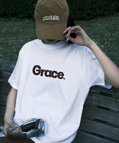 Ressaca(レサーカ)の「オーバーサイズGraceロゴプリントTシャツ(Tシャツ/カットソー・レディース・クリーム/ホワイト/グリーン/ブラウン/ネイビー/ブラック/ブルー・M/XL/L)」の10枚目の写真
