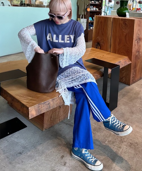 Alley Tokyo(アリートーキョー)の「ALLEYロゴどんT(Tシャツ/カットソー・レディース・レッド/ブルー・FREE)」の22枚目の写真