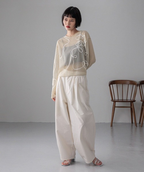 LOWRYS FARM（ローリーズファーム）の「タックボリュームコクーンパンツ　327284（スラックス・レディース・ブラウン/パープル/アイボリー/ブラック・MEDIUM/LARGE）」の7枚目の写真