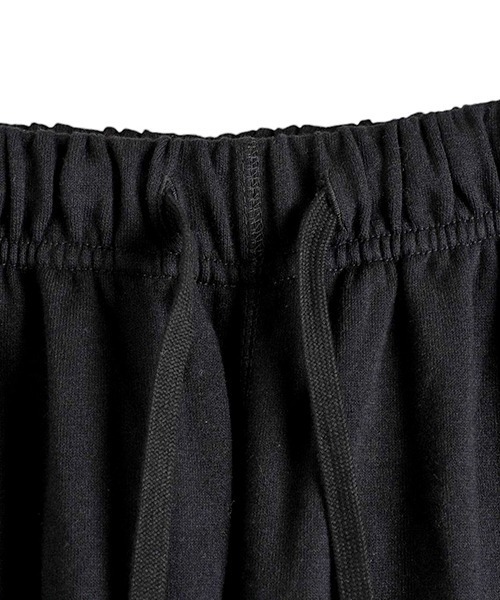 GOLD（ゴールド）の「東洋エンタープライズ GOLD / ゴールド：SWEAT CARGO SHORTS：25A-GL59481[MUS]（その他パンツ・メンズ・ブラック・M）」の3枚目の写真