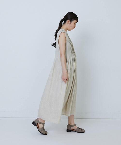 LOISIR(ロワズィール)の「【MTサイズ有り】レーヨンリネンスラブローンノースリーブワンピース(ワンピース・レディース・キナリ/ネイビー・M/MT)」の15枚目の写真