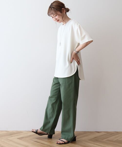 AMERICAN HOLIC(アメリカンホリック)の「ジョーゼット ラウンドヘムトップス(Tシャツ/カットソー・レディース・ブラック/ライトベージュ/その他6/ネイビー/オフホワイト/チャコールグレー/ライトブルー・L/M)」の20枚目の写真