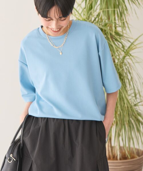 AMERICAN HOLIC(アメリカンホリック)の「ジョーゼット ラウンドヘムトップス(Tシャツ/カットソー・レディース・ブラック/ライトベージュ/その他6/ネイビー/オフホワイト/チャコールグレー/ライトブルー・L/M)」の8枚目の写真