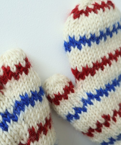 PAR ICI（パーリッシィ）の「【WEB限定】ネパールハンドニット レールマルチボーダー ひも付きミトン（手袋・レディース・オフホワイト・FREE）」の10枚目の写真