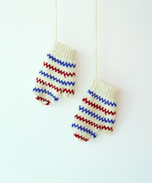 PAR ICI（パーリッシィ）の「【WEB限定】ネパールハンドニット レールマルチボーダー ひも付きミトン（手袋・レディース・オフホワイト・FREE）」の13枚目の写真