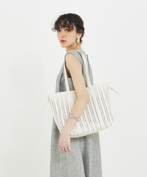 トートバッグ +NIEEH+ CLOUD BAGPATENT WHITE NH-AB3-24-003-W-PW CYNCA キャンバストートバッグ 日本の淡水魚 其の壱 - 白川ネーム店
