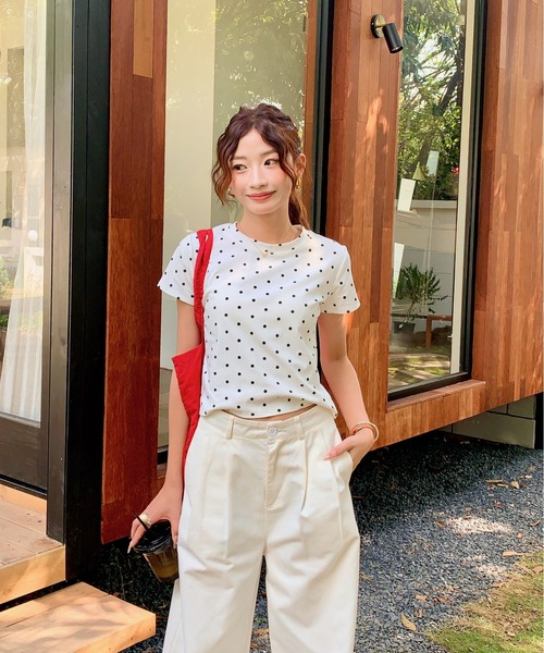 everycoco(エブリーココ)の「ドット柄ショートTシャツ シュシュSET(Tシャツ/カットソー・レディース・ホワイト/ブラック・FREE)」の7枚目の写真
