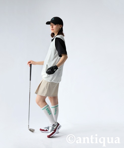 antiqua(アンティカ)の「ロゴ刺繍Vネックベスト(ベスト・レディース・ブラック/ホワイト・ONESIZE)」の4枚目の写真