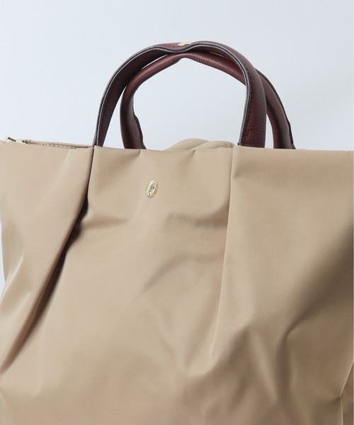 Legato Largo(レガートラルゴ)の「Legato Largo 肩楽撥水ナイロン A4トート型リュック(バックパック/リュック・レディース・レッド/ベージュ/ラベンダー/ネイビー/ブラック/グレー/ライトブラウン・FREE)」の11枚目の写真