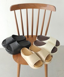 nomnom（ノムノム）の「【nomnom】フェイクレザー厚底プラットフォームサンダル（サンダル）」