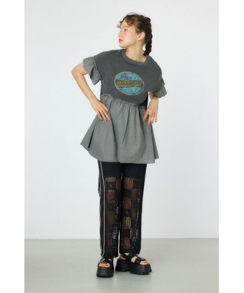 RODEO CROWNS WIDE BOWL（ロデオクラウンズワイドボウル）の「オーバルプリントドッキングフリルチュニック（その他トップス・レディース・ライトブラック/レッド/アイボリー・FREE）」の8枚目の写真