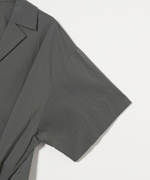 UNITED ARROWS(ユナイテッドアローズ)の「エアリー オープンカラー 五分袖 シャツ(シャツ/ブラウス・レディース・ネイビー/ダークグレー・FREE)」の16枚目の写真