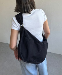 LBC | 撥水ナイロンビッグショルダーバッグ(ショルダーバッグ)