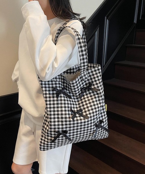 Mignonjour（ミニョンジュール）の「Mignonjour/リボンチェック柄トートバッグ M2778（トートバッグ・レディース・ブラック/レッド・FREE）」の3枚目の写真