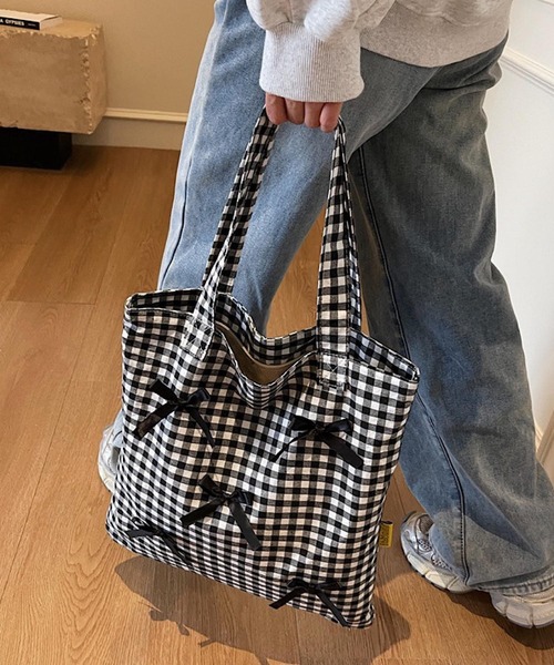 Mignonjour（ミニョンジュール）の「Mignonjour/リボンチェック柄トートバッグ M2778（トートバッグ・レディース・ブラック/レッド・FREE）」の6枚目の写真