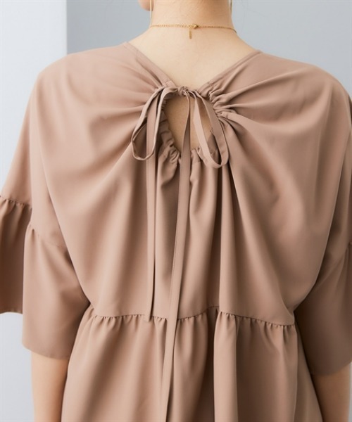 7days Life Styling(セブンデイズライフスタイリング)の「【UVカット】ストレッチバックリボンデザインチュニックブラウス(シャツ/ブラウス・レディース・モカ/ネイビー・S/M/L/LL)」の13枚目の写真