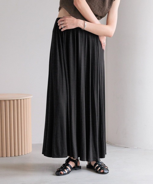 LOWRYS FARM（ローリーズファーム）の「カットギャザーロングスカート　499383（スカート・レディース・アイボリー/ブラック/グレー/ブラウン・FREE）」の8枚目の写真