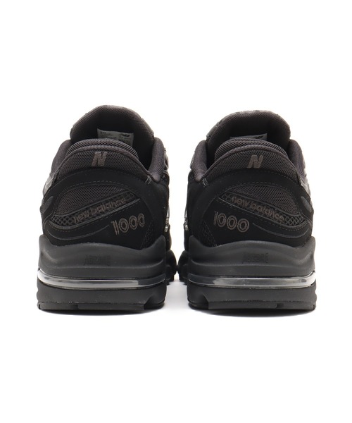 NEW BALANCE(ニューバランス)の「New Balance M1000B / ニューバランス M1000B(スニーカー・メンズ・ブラック・27.5cm/27.0cm/26.5cm/26.0cm/29.0cm/28.5cm/28.0cm/25.5cm/24.0cm/23.5cm/23.0cm/30.0cm/25.0cm/24.5cm)」の4枚目の写真