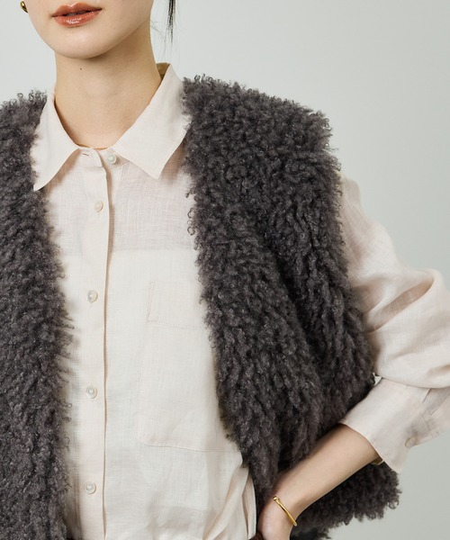 ROPE'(ロペ)の「ヨーロピアンリネンレギュラーシャツ/イージーケア(シャツ/ブラウス・レディース・ブラック/ネイビー/ブラウン/オフホワイト・FREE)」の2枚目の写真