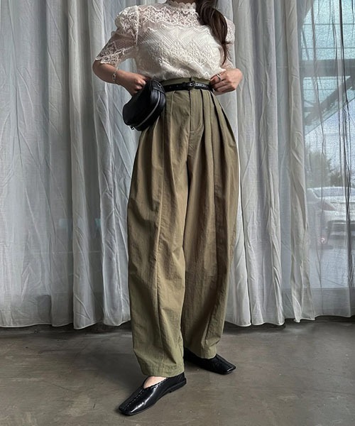 E743 WILLFULLY tuck wide panel nylon 黒 セール】tuck wide panel nylon PT（その他パンツ）｜WILLFULLY