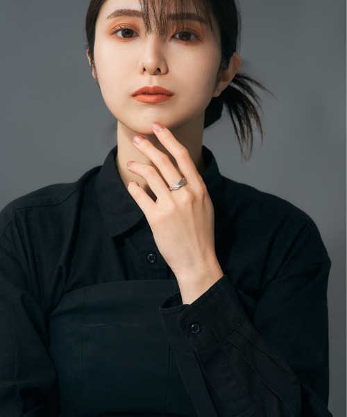 Jewel closet by L&Co.(ジュエルクローゼットバイエルアンドコー)の「プラチナ リング(リング・レディース・シルバー系1/シルバー系・11号/13号/15号)」の6枚目の写真