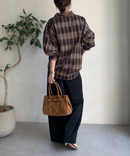 DouDou（ドゥドゥ）の「ストレッチサテンバレルパンツ（その他パンツ・レディース・ベージュ/ブラック・FREE/TM）」の7枚目の写真