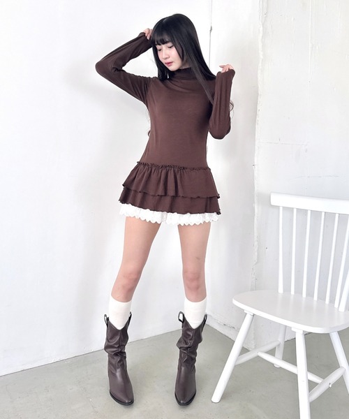 Loueme（ルエム）の「裾フリルティアードハイネックトップス（Tシャツ/カットソー・レディース・ホワイト/ブラウン・FREE）」の13枚目の写真