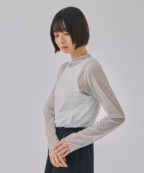 Unblend（アンブレンド）の「【Unblend】ドット柄シアー長袖トップス（Tシャツ/カットソー・レディース・ライトブルー/ブラック/オフホワイト・FREE）」の14枚目の写真