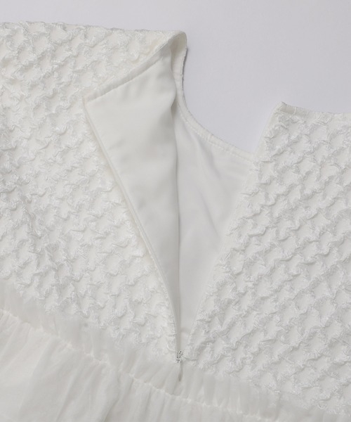 Fit more(フィットモア)の「ジャガード切替チュールトップス(その他トップス・レディース・ブラック/ベージュ/ホワイト・FREE)」の18枚目の写真