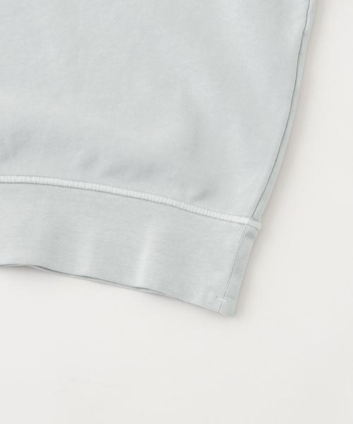 C.P. COMPANY(シーピーカンパニー)の「C.P. Company / シーピーカンパニー SWSHRT C NECK BRS EMZ DIAG FLC(スウェット・メンズ・オレンジ/ベージュ・MEDIUM/SMALL/X-SMALL)」の6枚目の写真