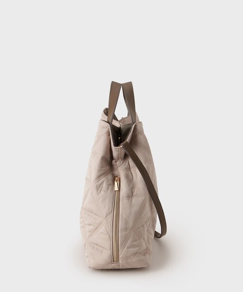 UNTITLED（アンタイトル）の「【追加】キルティングビッグトート（トートバッグ・レディース・ベージュ/ブラック・99）」の4枚目の写真