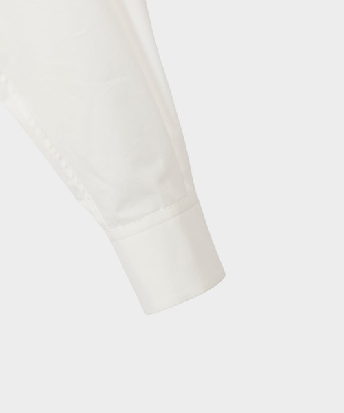 CINOH（チノ）の「エルボーパッチディテールシャツ（シャツ/ブラウス・メンズ・グレー/ブラック/ホワイト・46/38/44）」の10枚目の写真