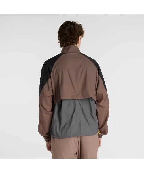 NEW BALANCE（ニューバランス）の「New Balance Better Run Water Resistant Jacket（ニューバランス ベター ラン ウォーター レジスタント ジャケット）（ナイロンジャケット・メンズ・ブラウン系/グリーン系・SMALL/MEDIUM/LARGE/X-LARGE/XX-LARGE）」の3枚目の写真