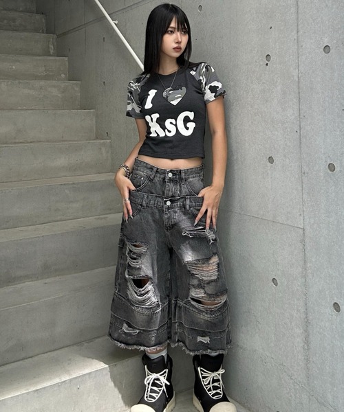 KsG(ケーエスジー)の「カモフラージュLOVEクロップドTシャツ(Tシャツ/カットソー・レディース・ホワイト/ブラック・SMALL/MEDIUM)」の11枚目の写真