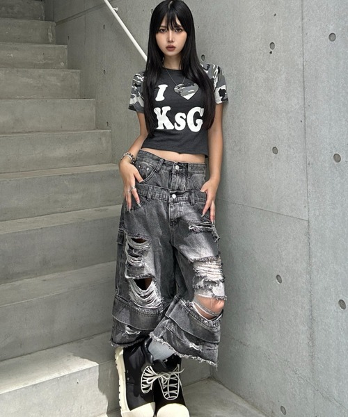 KsG(ケーエスジー)の「カモフラージュLOVEクロップドTシャツ(Tシャツ/カットソー・レディース・ホワイト/ブラック・SMALL/MEDIUM)」の13枚目の写真