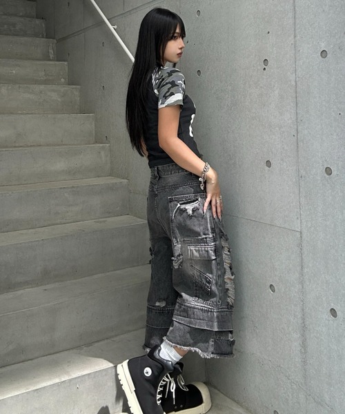 KsG(ケーエスジー)の「カモフラージュLOVEクロップドTシャツ(Tシャツ/カットソー・レディース・ホワイト/ブラック・SMALL/MEDIUM)」の16枚目の写真