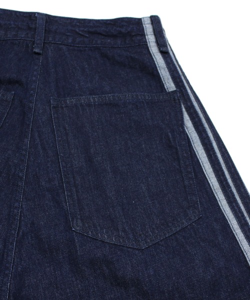 RNA（アールエヌエー）の「R4359 デニムトラックパンツ（デニムパンツ・レディース・ワンウォッシュ・MEDIUM）」の15枚目の写真